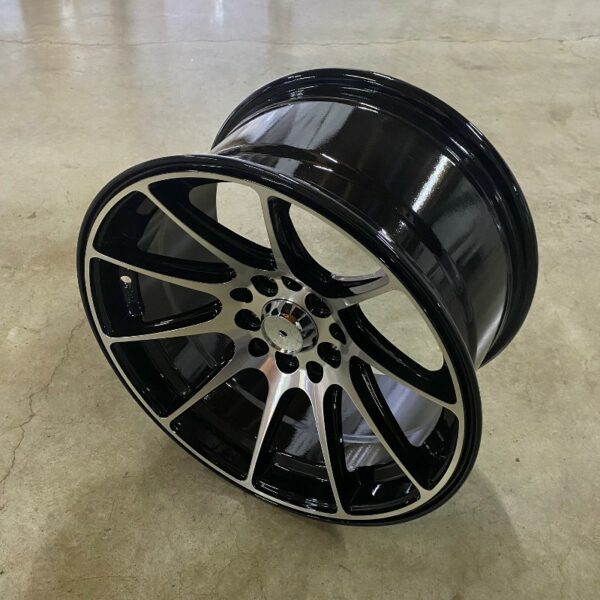 1518 1470 71 Black Machined with Silver Spokes and Black Lip B