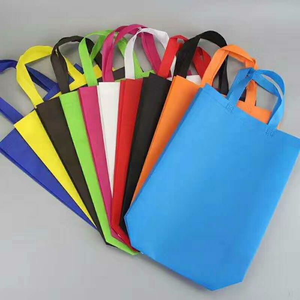 Wholesale Customized Colour Non Woven High Quality Foldable Shopping Bags with Handle